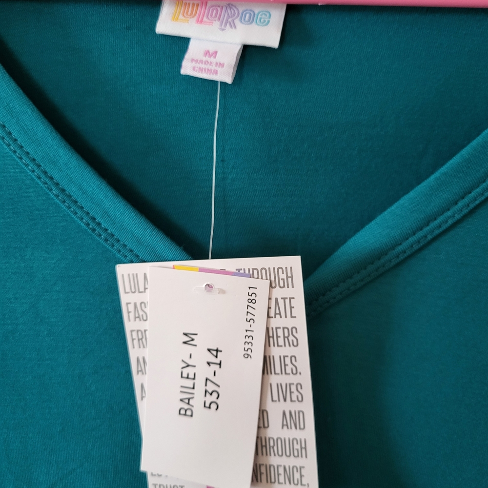 LuLaRoe Teal Short Sleeve V-Neck Top - Picture 3 of 3